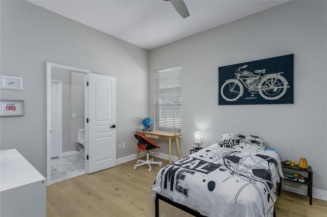 12116 SAN CHALIFORD COURT, Tampa, FL 33626