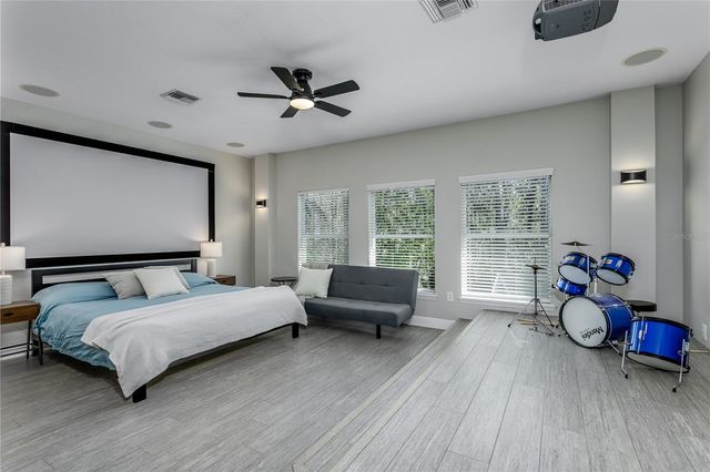 12116 SAN CHALIFORD COURT, Tampa, FL 33626