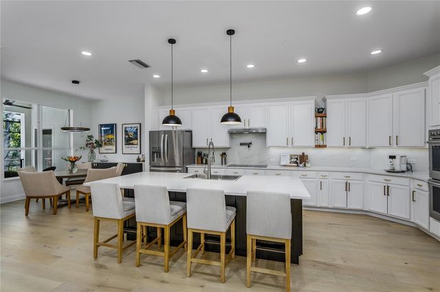 12116 SAN CHALIFORD COURT, Tampa, FL 33626