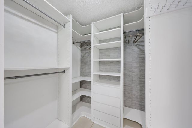 9305 Flynn Circle 8, Boca Raton, FL 33496