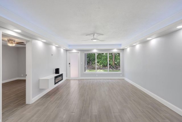 9305 Flynn Circle 8, Boca Raton, FL 33496