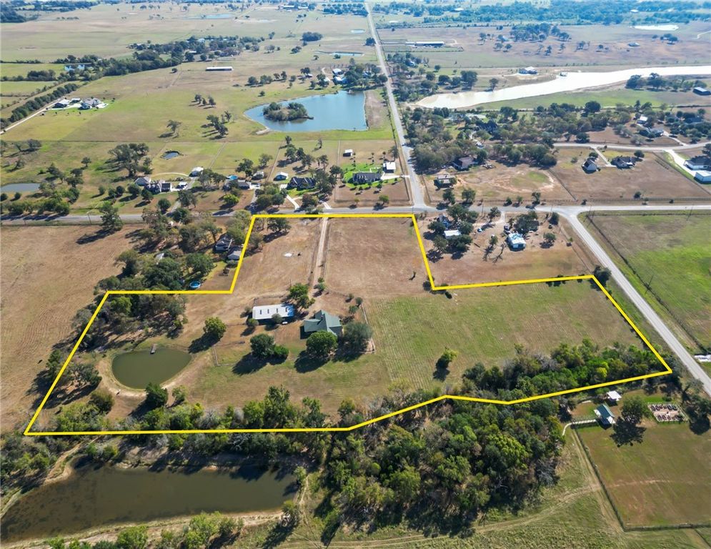 28109 Waller Gladish Rd, Waller, TX 77484 — exterior