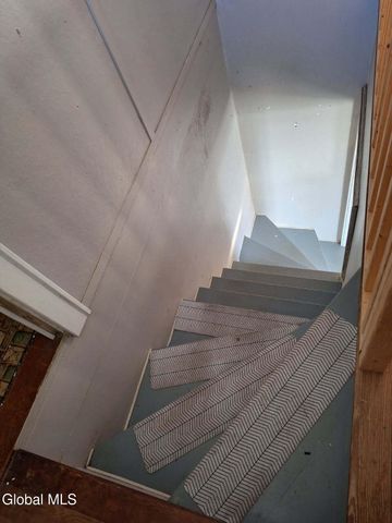 743 6th Avenue, Troy, NY 12182