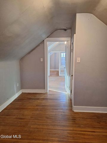 743 6th Avenue, Troy, NY 12182