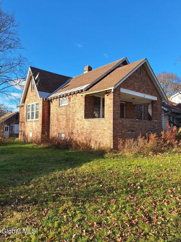 743 6th Avenue, Troy, NY 12182