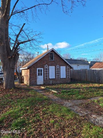 743 6th Avenue, Troy, NY 12182