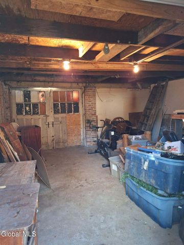 743 6th Avenue, Troy, NY 12182