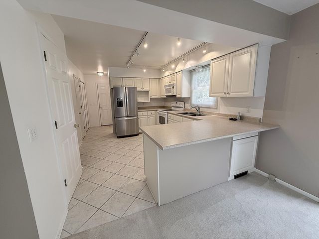 9353 E DE Avenue, Richland, MI 49083