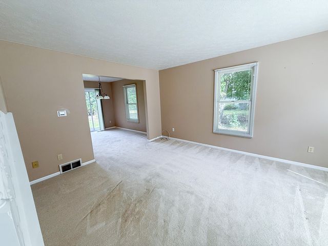 9353 E DE Avenue, Richland, MI 49083