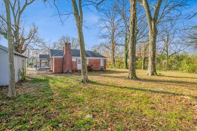 1114 BROWNLEE RD, Memphis, TN 38116