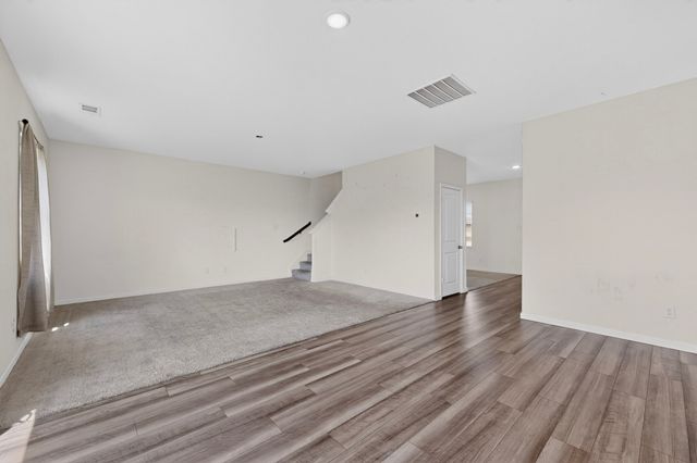 2601 Beech Creek Road, Glenn Heights, TX 75154