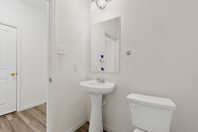 2601 Beech Creek Road, Glenn Heights, TX 75154