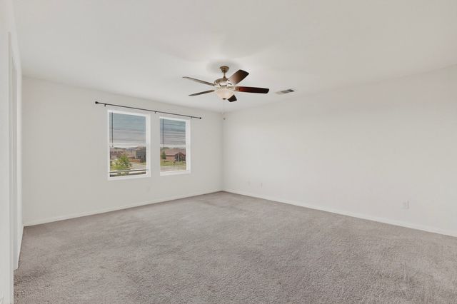 2601 Beech Creek Road, Glenn Heights, TX 75154