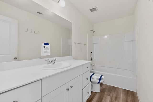 2601 Beech Creek Road, Glenn Heights, TX 75154