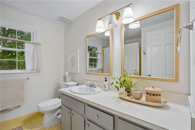 1691 Sterling Trail SW, Marietta, GA 30008
