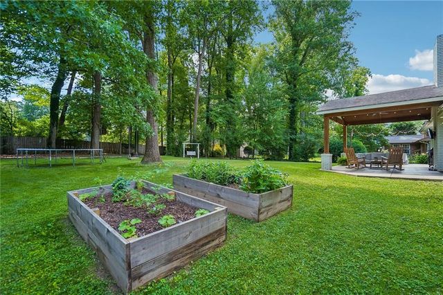 1691 Sterling Trail SW, Marietta, GA 30008