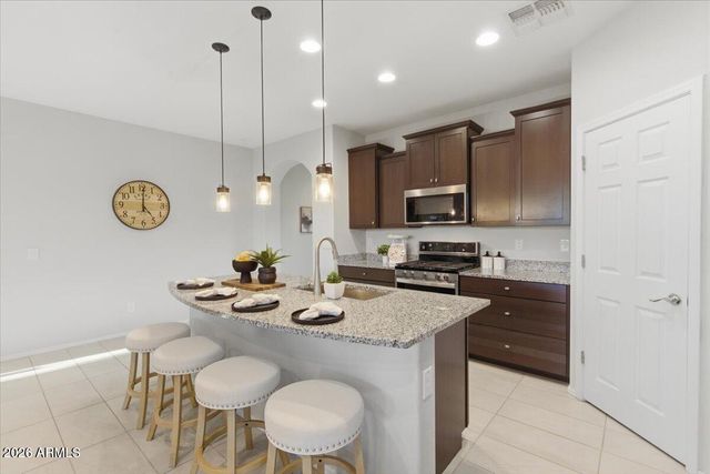 3745 N ASTORIA Drive, Florence, AZ 85132