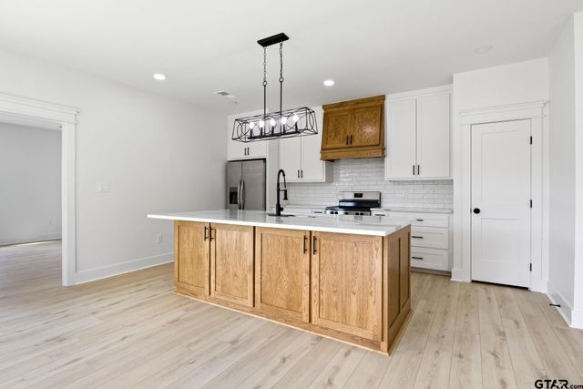 2408 Matthew Drive, Mt Pleasant, TX 75455