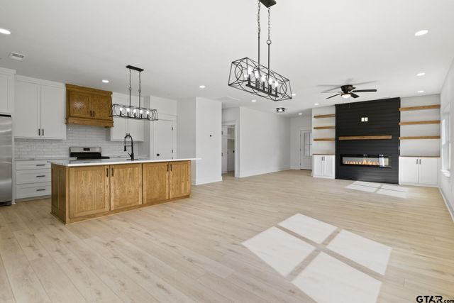 2408 Matthew Drive, Mt Pleasant, TX 75455