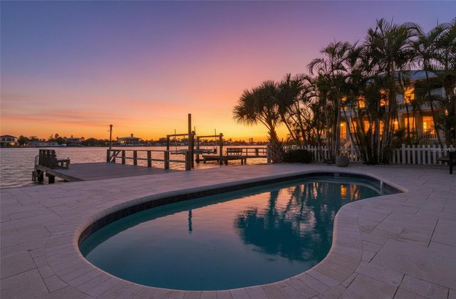 8485 BLIND PASS DRIVE, Treasure Island, FL 33706
