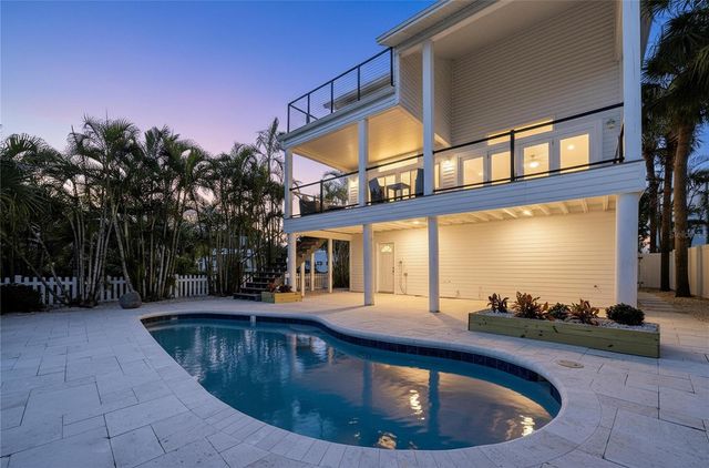 8485 BLIND PASS DRIVE, Treasure Island, FL 33706