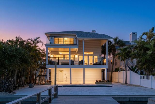 8485 BLIND PASS DRIVE, Treasure Island, FL 33706