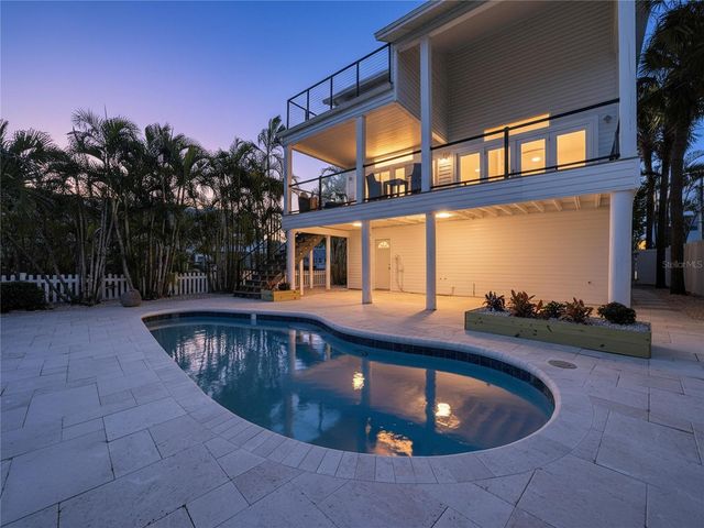 8485 BLIND PASS DRIVE, Treasure Island, FL 33706