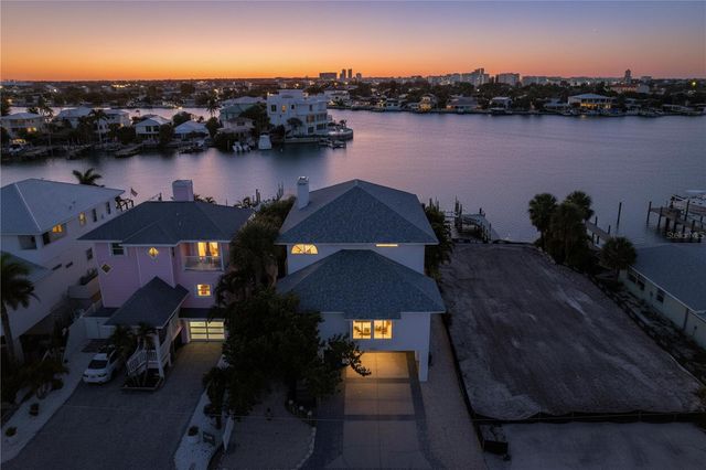 8485 BLIND PASS DRIVE, Treasure Island, FL 33706