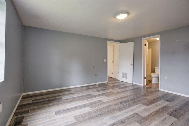 1013 N Carr Drive, Newcastle, OK 73065