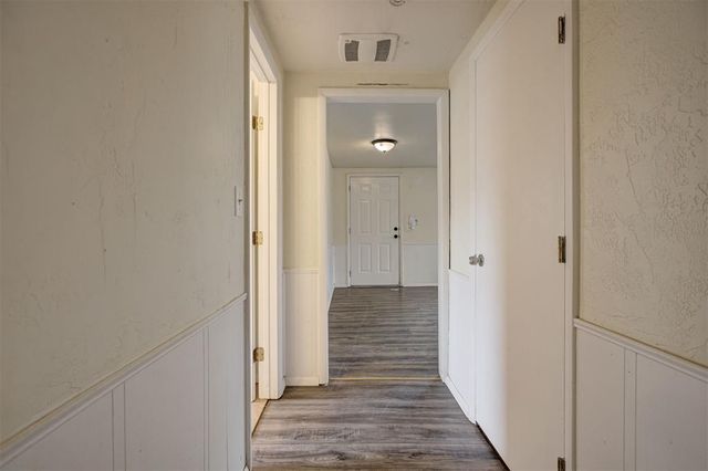 1013 N Carr Drive, Newcastle, OK 73065