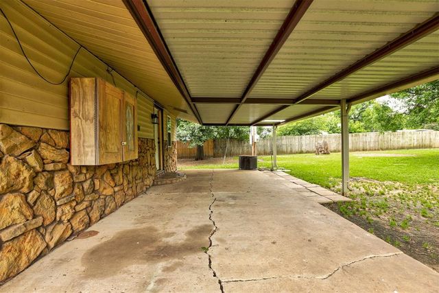 1013 N Carr Drive, Newcastle, OK 73065