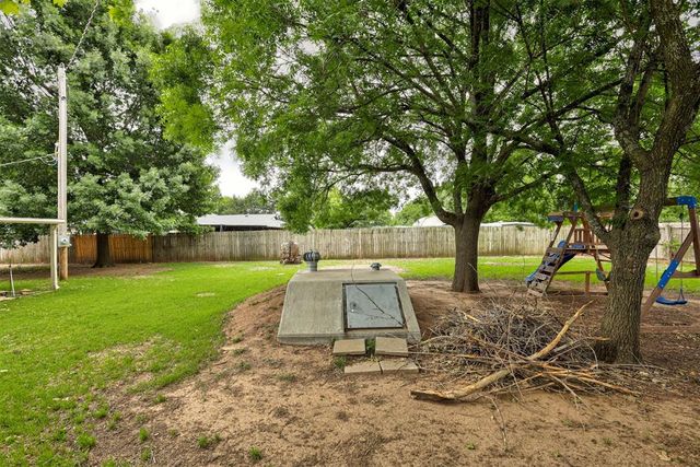 1013 N Carr Drive, Newcastle, OK 73065