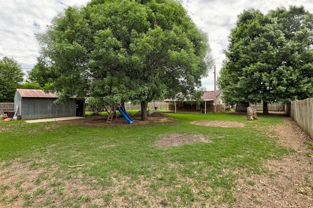 1013 N Carr Drive, Newcastle, OK 73065