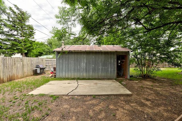 1013 N Carr Drive, Newcastle, OK 73065