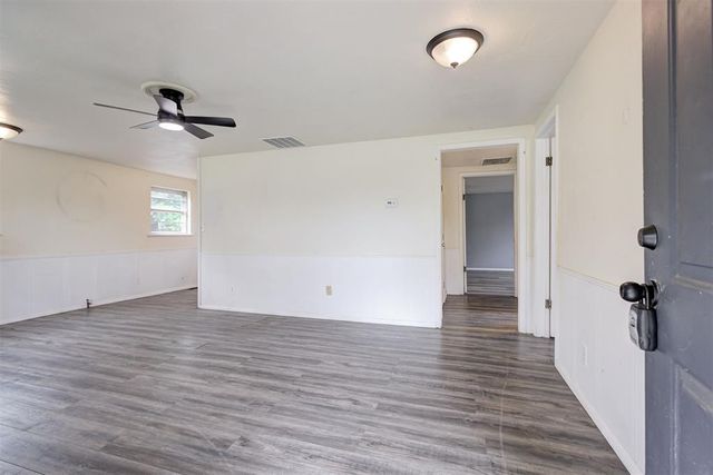 1013 N Carr Drive, Newcastle, OK 73065