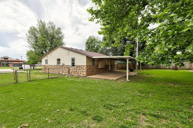 1013 N Carr Drive, Newcastle, OK 73065