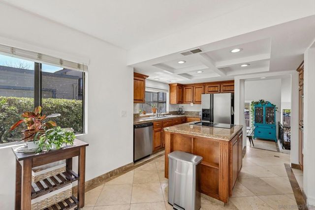 4505 Villas Dr, Bonita, CA 91902