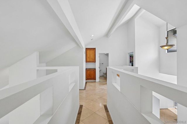 4505 Villas Dr, Bonita, CA 91902