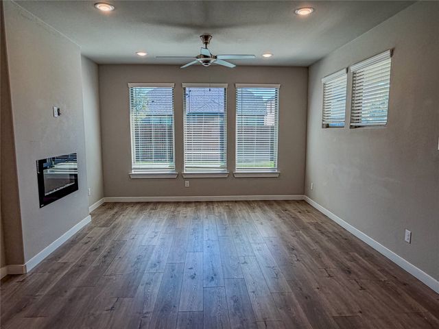 2429 Linto Street, Fort Worth, TX 76179