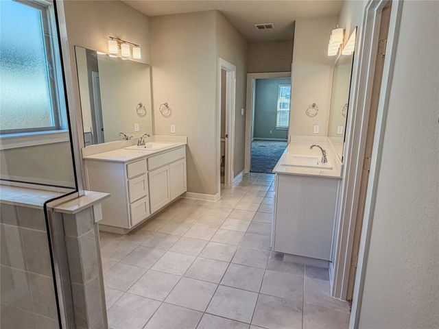 2429 Linto Street, Fort Worth, TX 76179