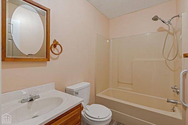 323 Perry Street, Gosnell, AR 72315