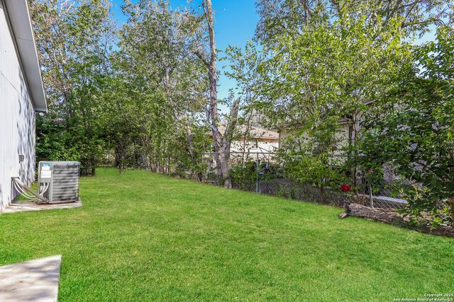 907 Liberty, Seguin, TX 78155