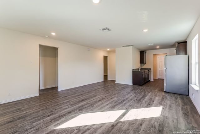 907 Liberty, Seguin, TX 78155