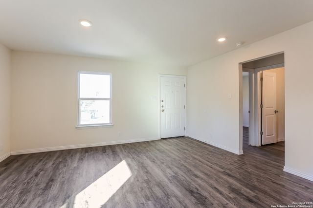 907 Liberty, Seguin, TX 78155