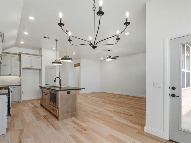 7909 NW 163rd Street, Oklahoma City, OK 73013