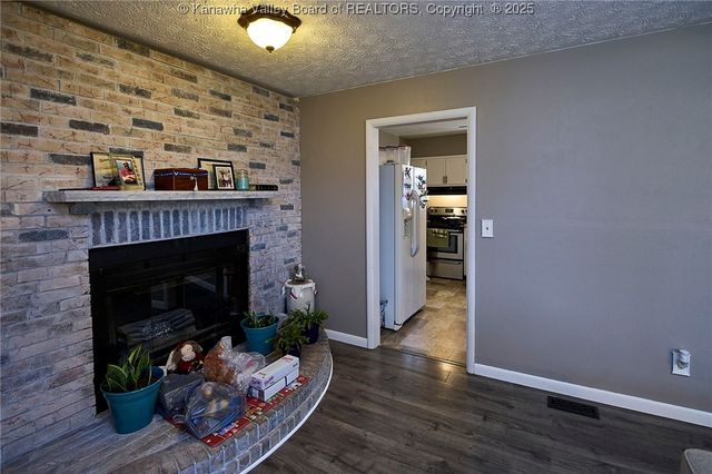 120 Poca Circle, Poca, WV 25159