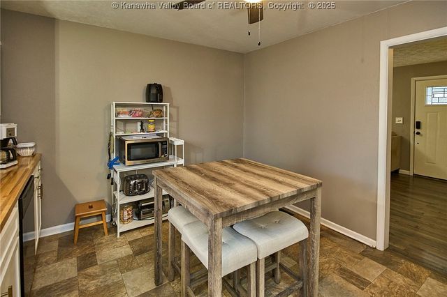 120 Poca Circle, Poca, WV 25159