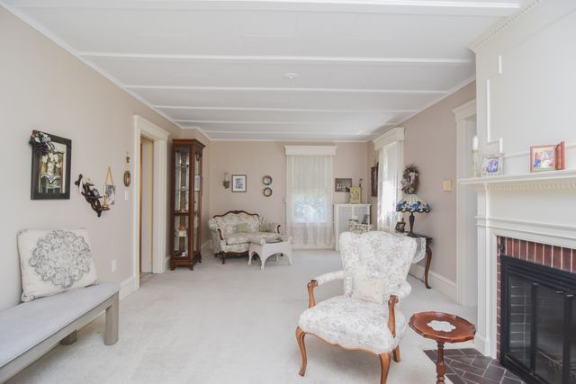 12 Houston Ave, Methuen, MA 01844