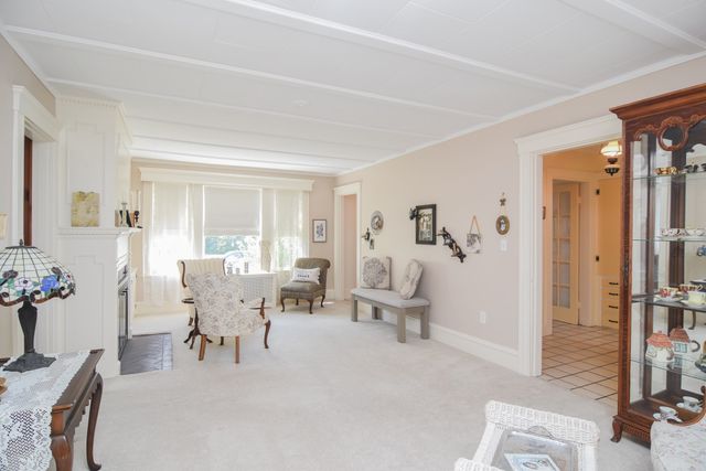 12 Houston Ave, Methuen, MA 01844