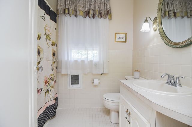 12 Houston Ave, Methuen, MA 01844